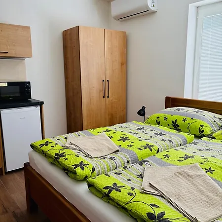 Apartmany Pokoj * Podhájska