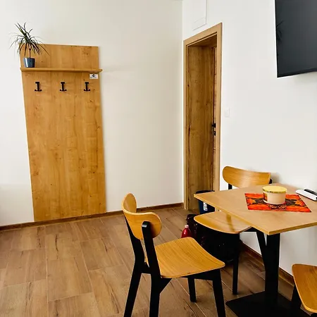Apartment Apartmany Pokoj *